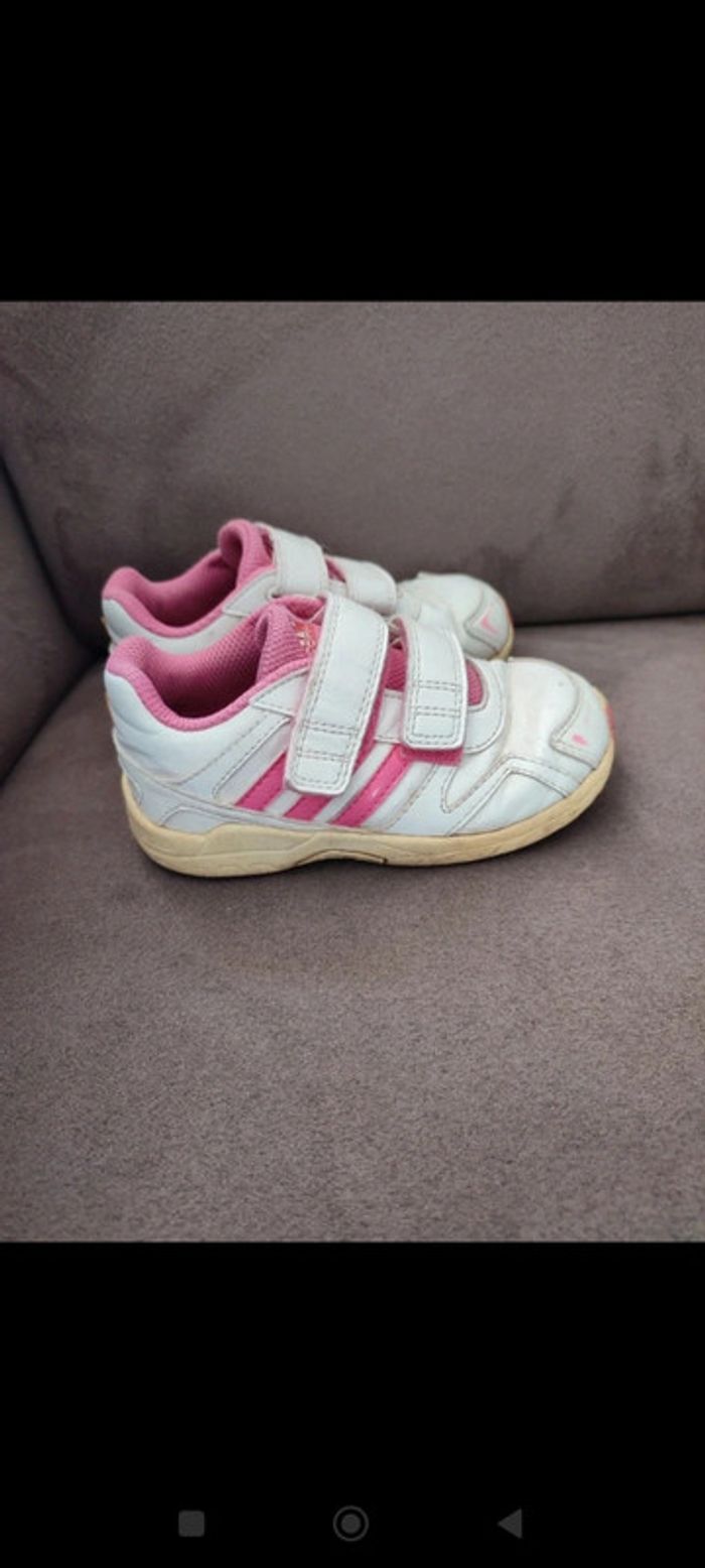 Basket adidas pointure 24 fille