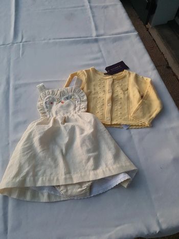 Ensemble Sergent Major taille 9 mois robe et gilet neuf avec étiquettes