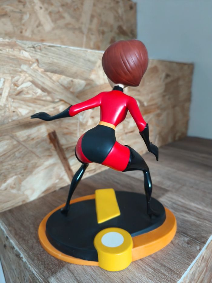 WDCC « Limber Lady » Elastigirl des Indestructibles disney - photo numéro 3