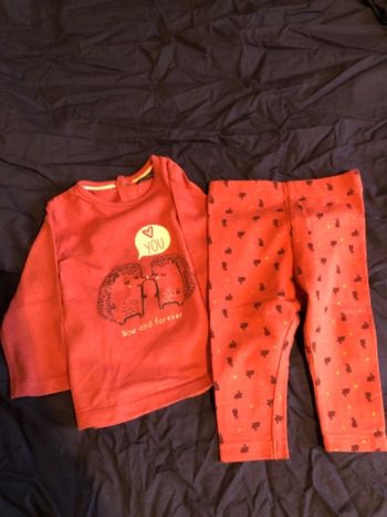 Ensemble legging et t-shirt manches longues