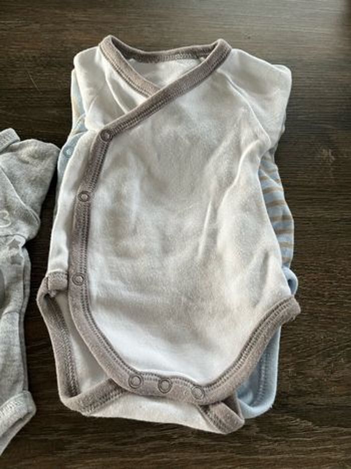 Lot de 3 bodys - photo numéro 4