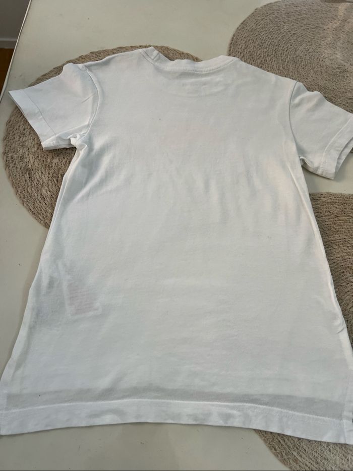Un t-shirt Nike taille S (128-137 cm) - photo numéro 5