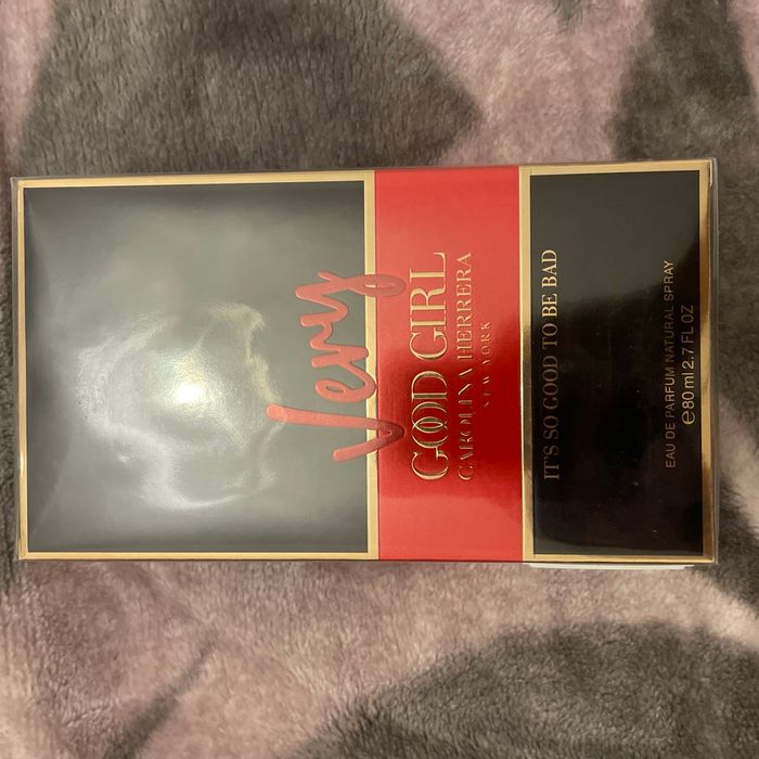 Parfum very good girl Carolina Herrera
