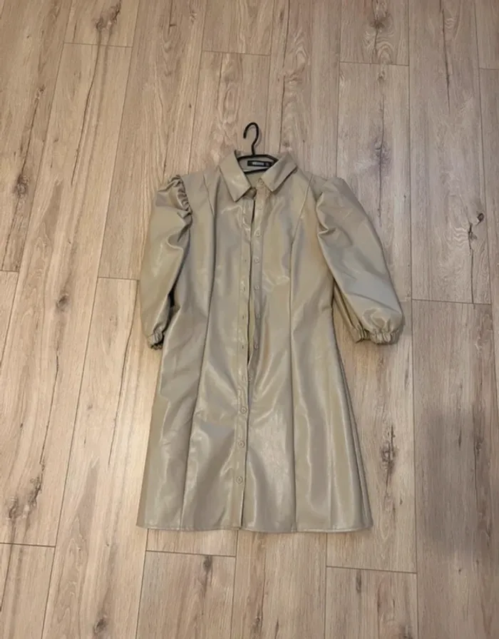 Robe simili