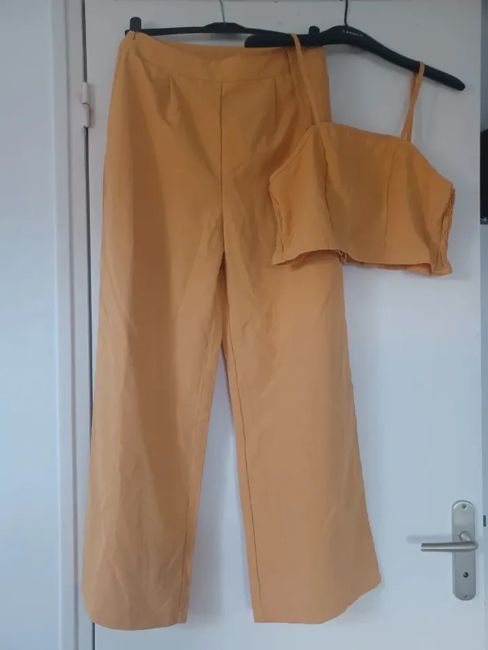 Ensemble pantalon et top jaune moutard shein