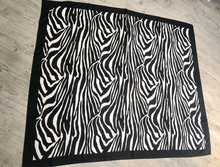 Maxi foulard xxl paréo sarong imprimé zèbre animal noir blanc graphique minimaliste - photo numéro 2