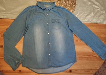 Très belle chemise en jeans