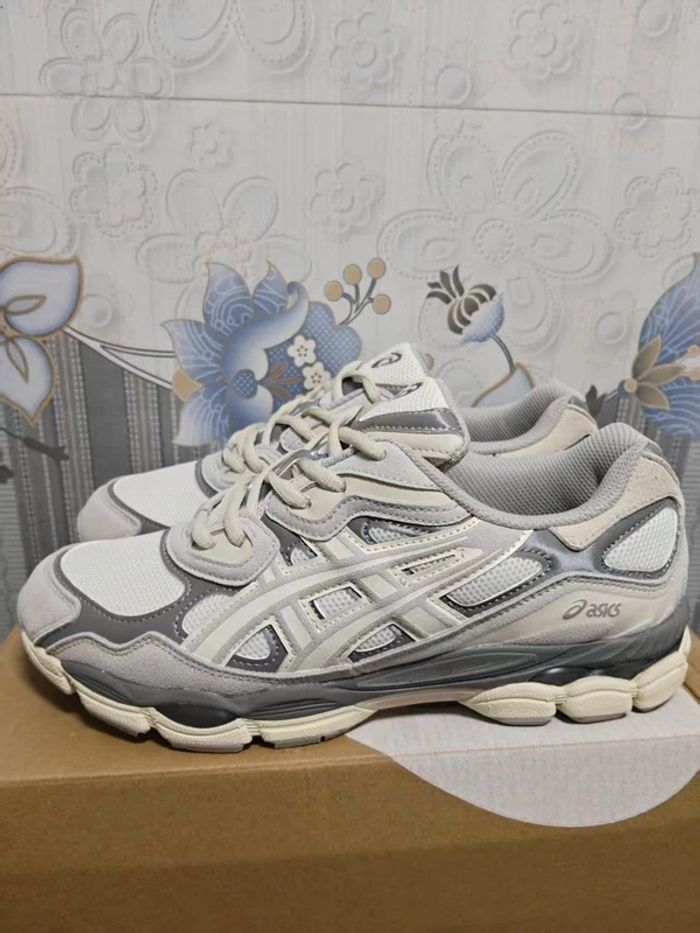 Asics GEL NYC Taille 41.5