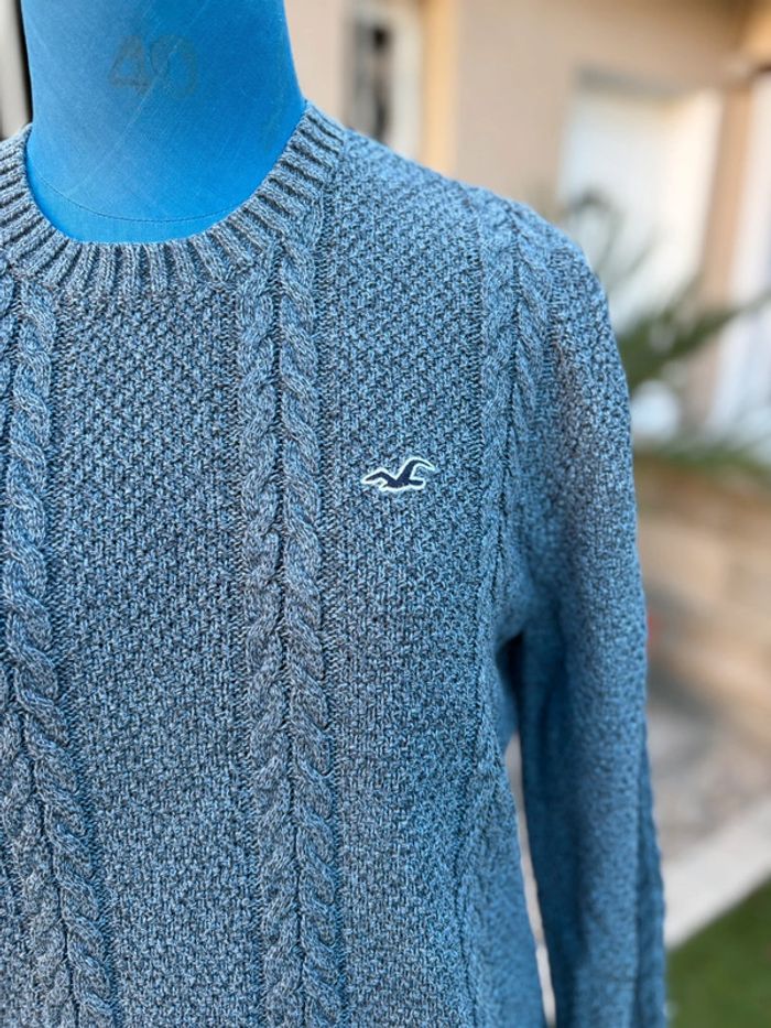 Pull en maille Hollister - taille S/36 - en très bon état - photo numéro 2