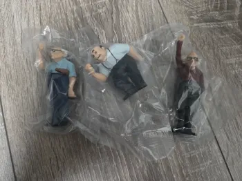 Figurine Loup en slip