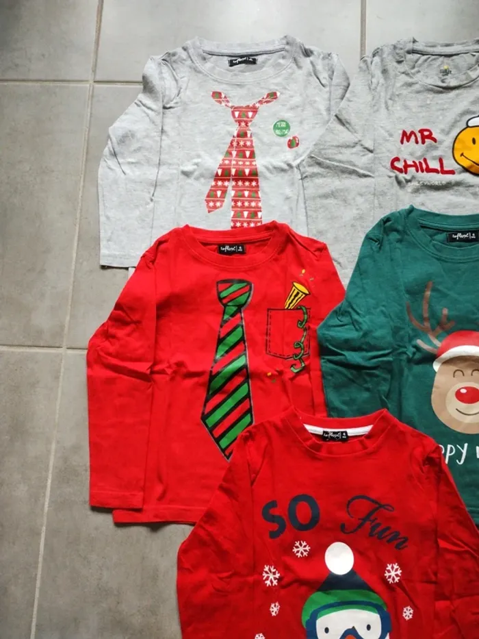 5 Tee shirts 4 ans - photo numéro 2