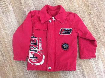 Veste mi-saison taille 86 (18-24 mois).