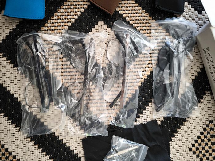 Lot de 4 paires de lunettes de lecture +2,75 neuve - photo numéro 3