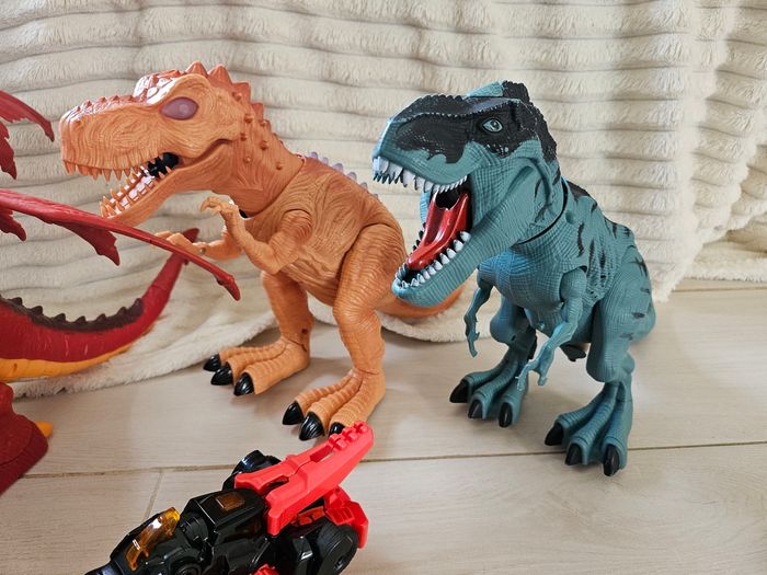 Lot figurines dinosaures et dragon - photo numéro 3