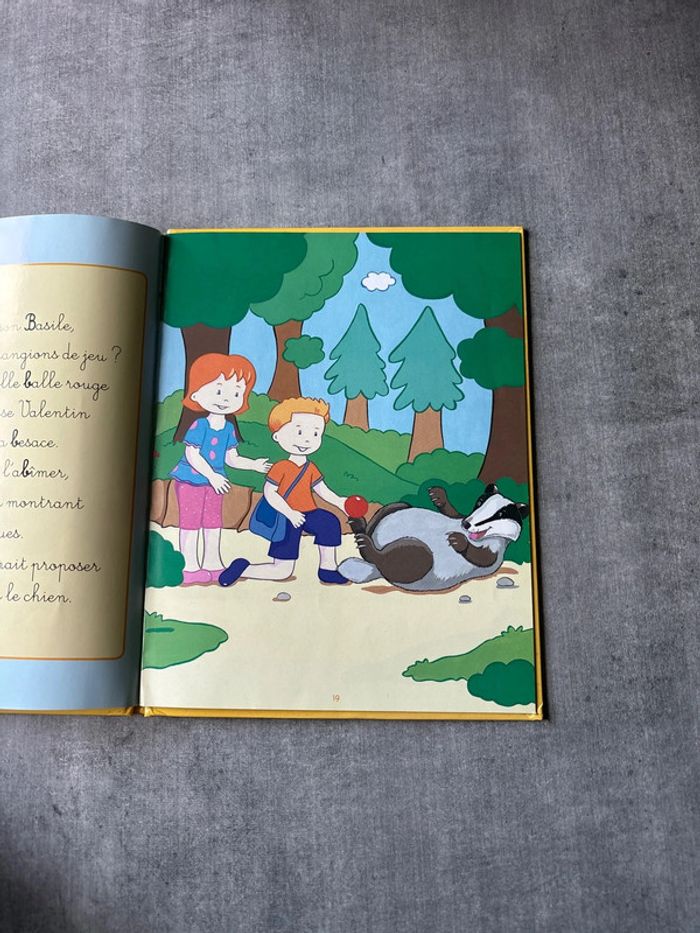 Livre découvre le B avec Basile, le blaireau - photo numéro 4