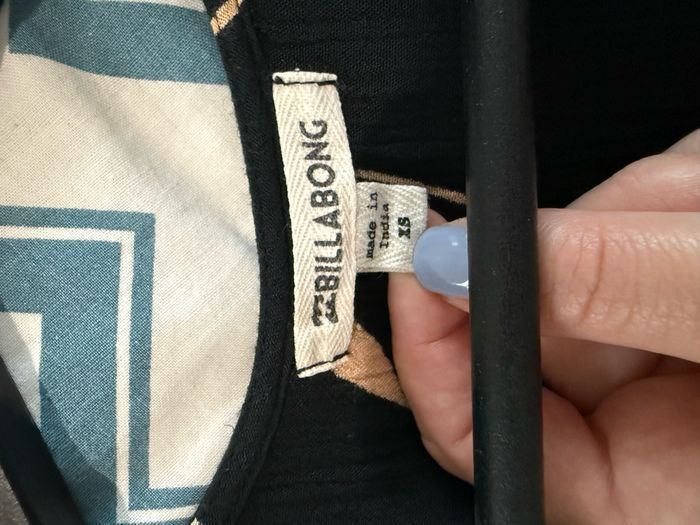 Robe billabong taille XS , 34 noir et fleurs - photo numéro 4
