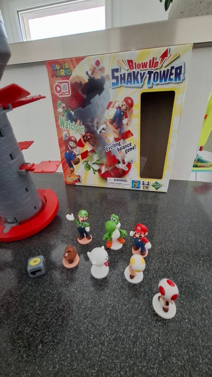 Shaky tower tour équilibre Super Mario - photo numéro 2