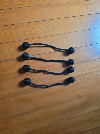 Lot de 4 attaches de rideau – bon état