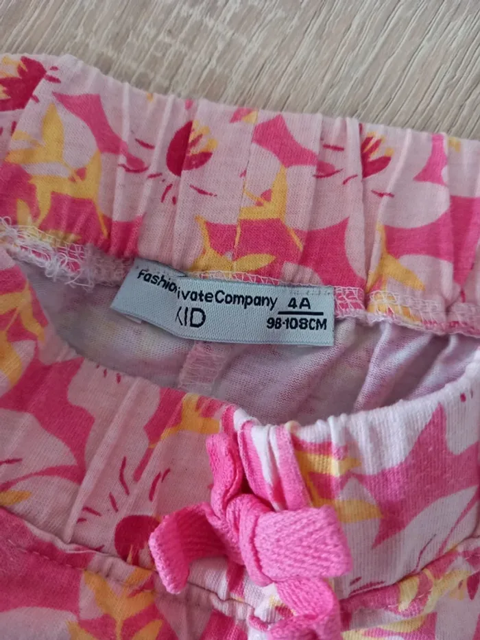 Short 4 ans - photo numéro 2