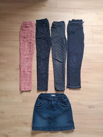 Lot pantalons / jupe 9A