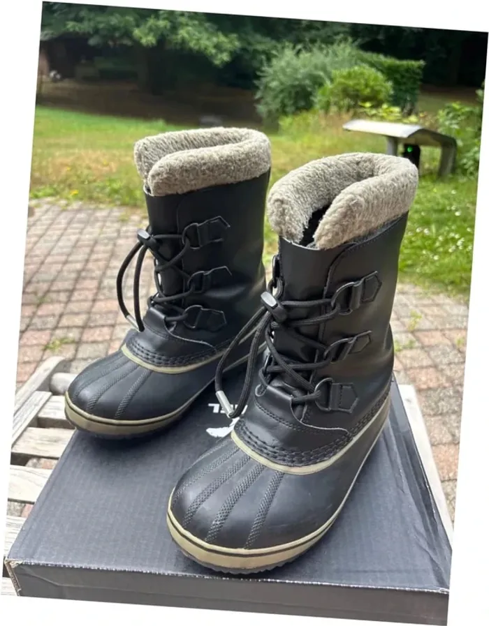 Bottes Sorel Enfant - Taille 36 - Parfaites pour l'Hiver et la Neige ! - photo numéro 10