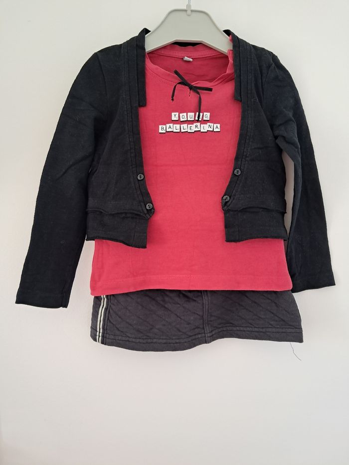 Ensemble Jupe + haut 104 cm - photo numéro 2