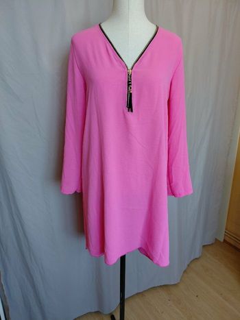 Très jolie chemise longue légèrement courte devant longue derrière femme T U 