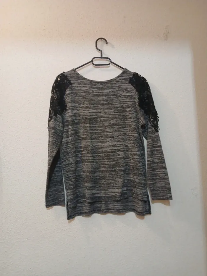 Sweat femme gris/noir dentelle " MiM" taille m