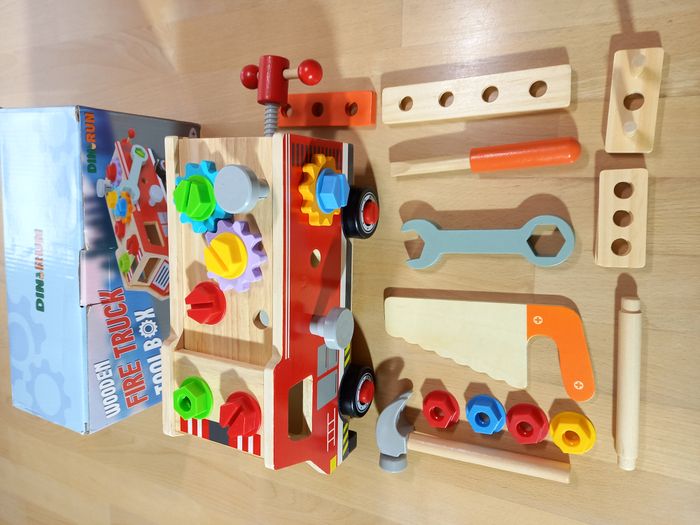 🔨 Camion pompier outils en bois