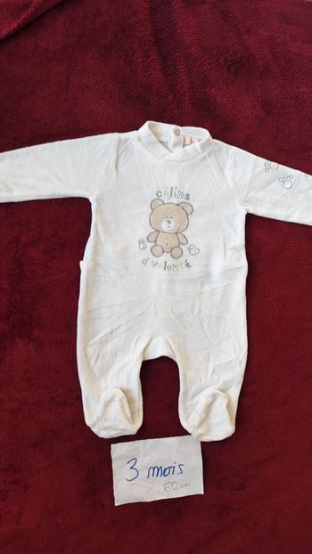 Pyjama grenouillère en velours taille 3 mois