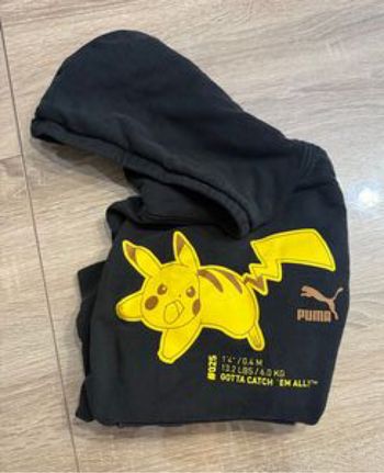 Pulls Pokémon