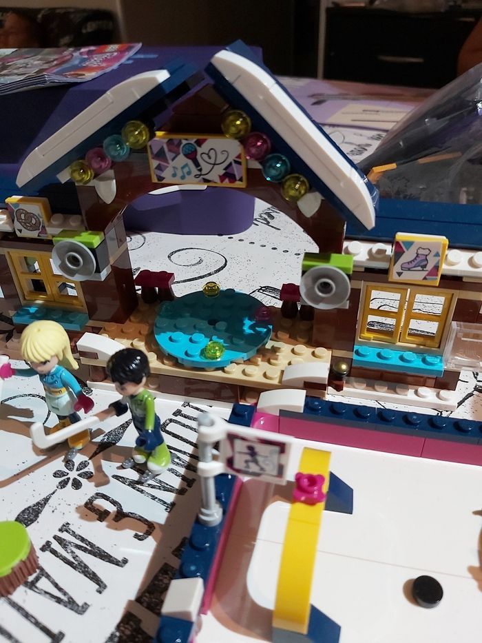 Lego friends la patinoire - photo numéro 3