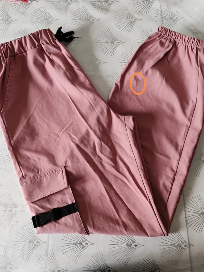 Ensemble pantalon + t shirt 11/12 ans - photo numéro 5