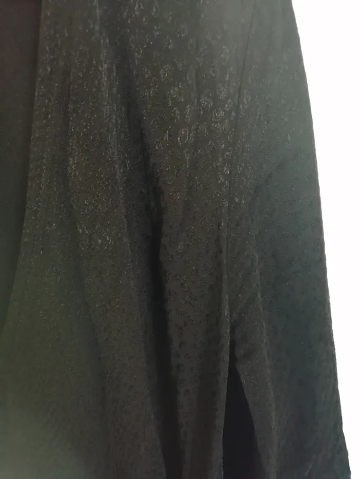 Blouse H&M noir - photo numéro 4