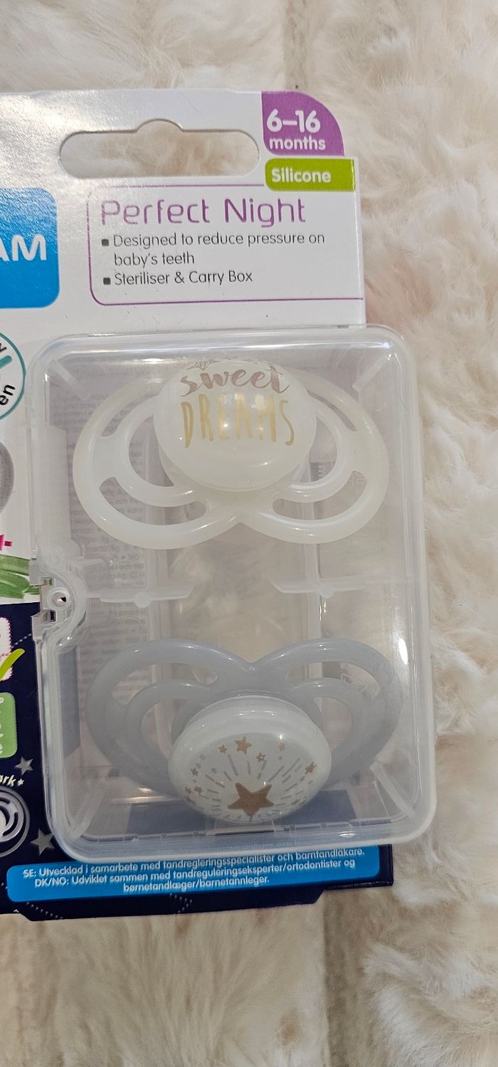 Lot de 4 sucettes 🍭 orthodontiques Mam Neuves - photo numéro 5