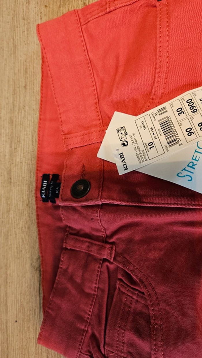 Pantalon skinny fit, rouge, Kiabi, 10 ans, neuf avec étiquette - photo numéro 5