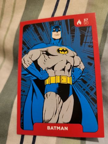 Carte Héros DC Auchan 2022 n° 37 /90  Batman