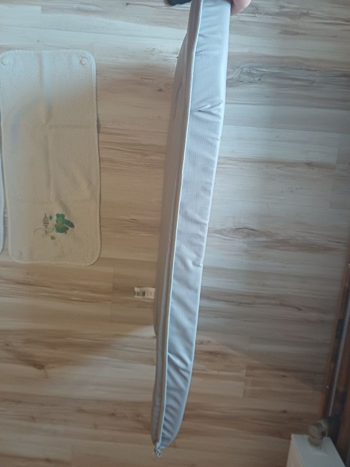 Matelas à langer + 3 protections - photo numéro 5