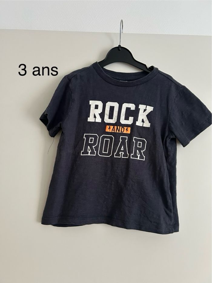 Tee shirt bleu marine 3 ans