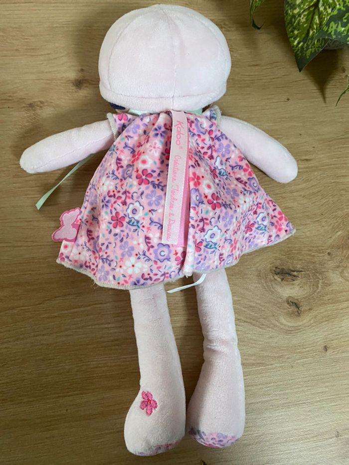 Doudou poupée tendresse robe fleurs kaloo 30 cm - photo numéro 3