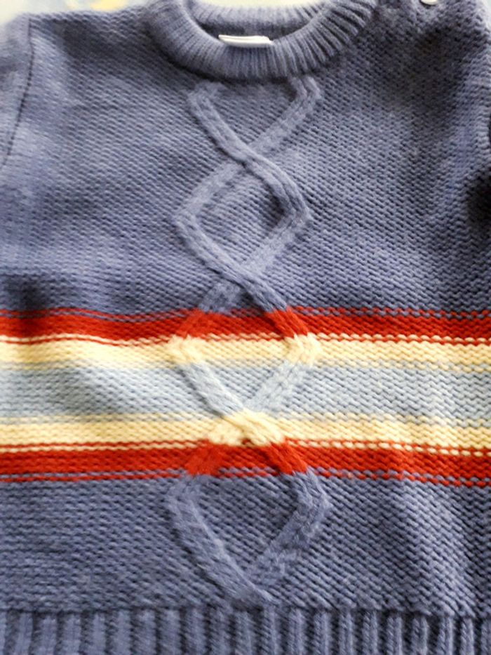Pull - 12 mois - photo numéro 3