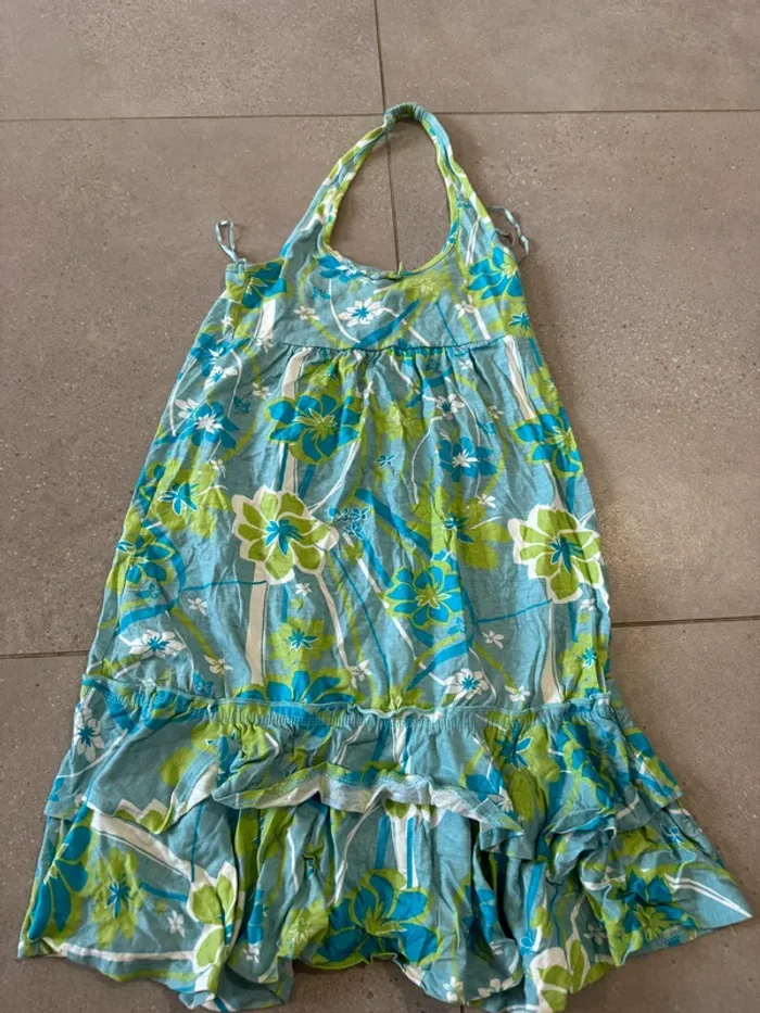 Robe bleue et verte Vynil fraise, taille 12 ans, très bon état