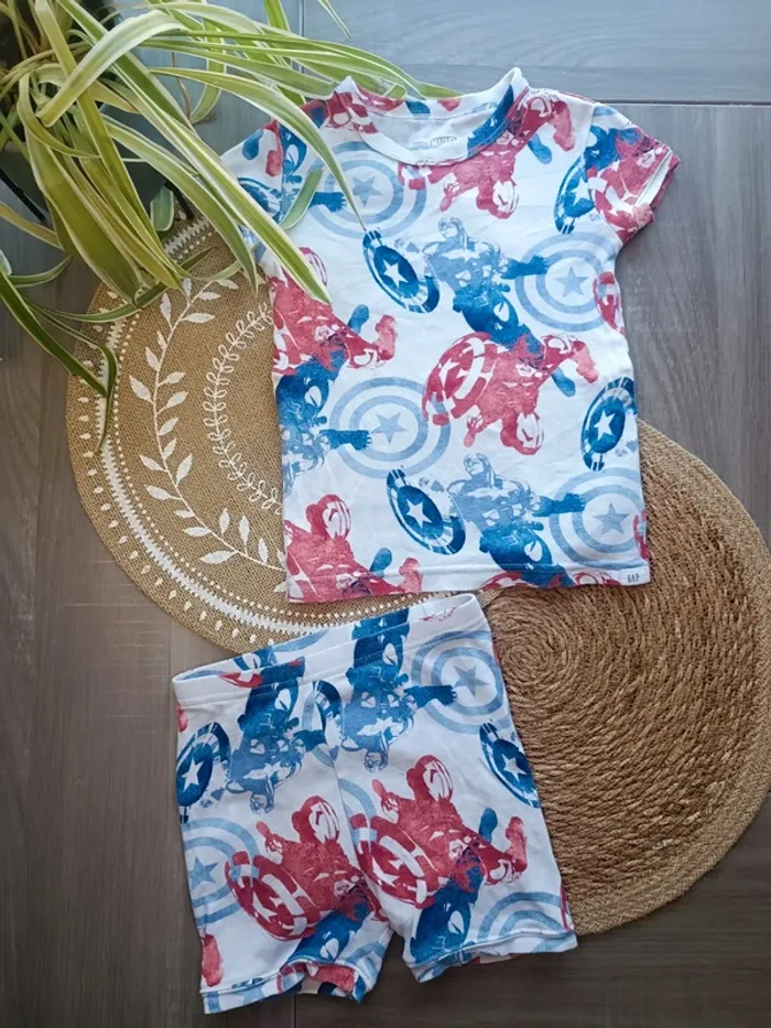 🐼 Pyjama Légé Captain America taille 4ans - photo numéro 2
