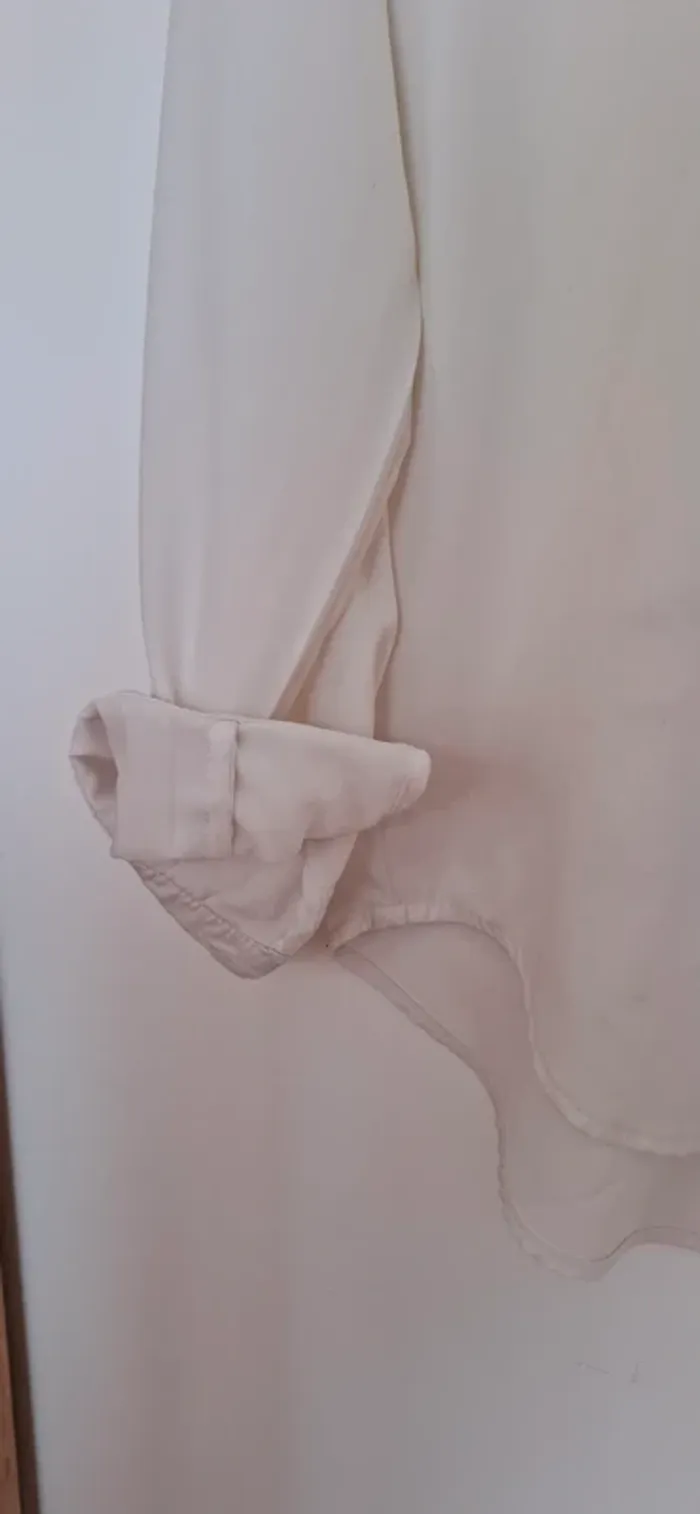 Chemise blanche H&M -excellent etat - Un must-have intemporel tendance LA pièce à avoir 🤍 - photo numéro 6