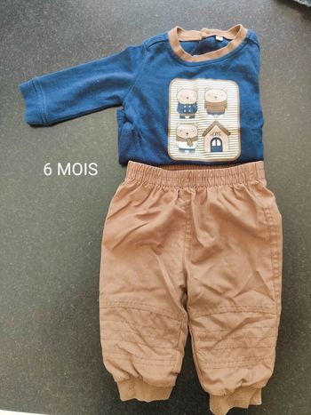 Ensemble jogging t shirt 6 mois