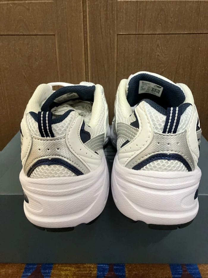 New Balance 530 Blanc 40.5 - photo numéro 3