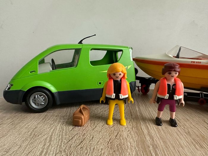 Playmobil voiture de vacance avec remorque bateau - photo numéro 4