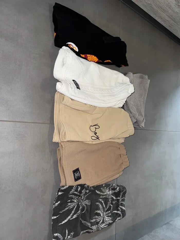 Lot de 6 short garcons taille 5 ans - photo numéro 2