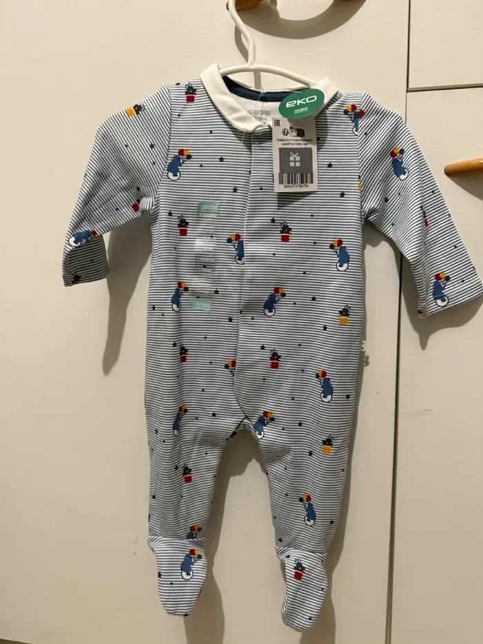 Pyjama Okaïdi -Taille 1 mois Neuf étiquette