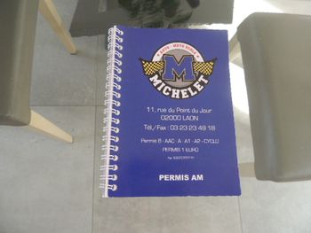 Livre de code permis AM